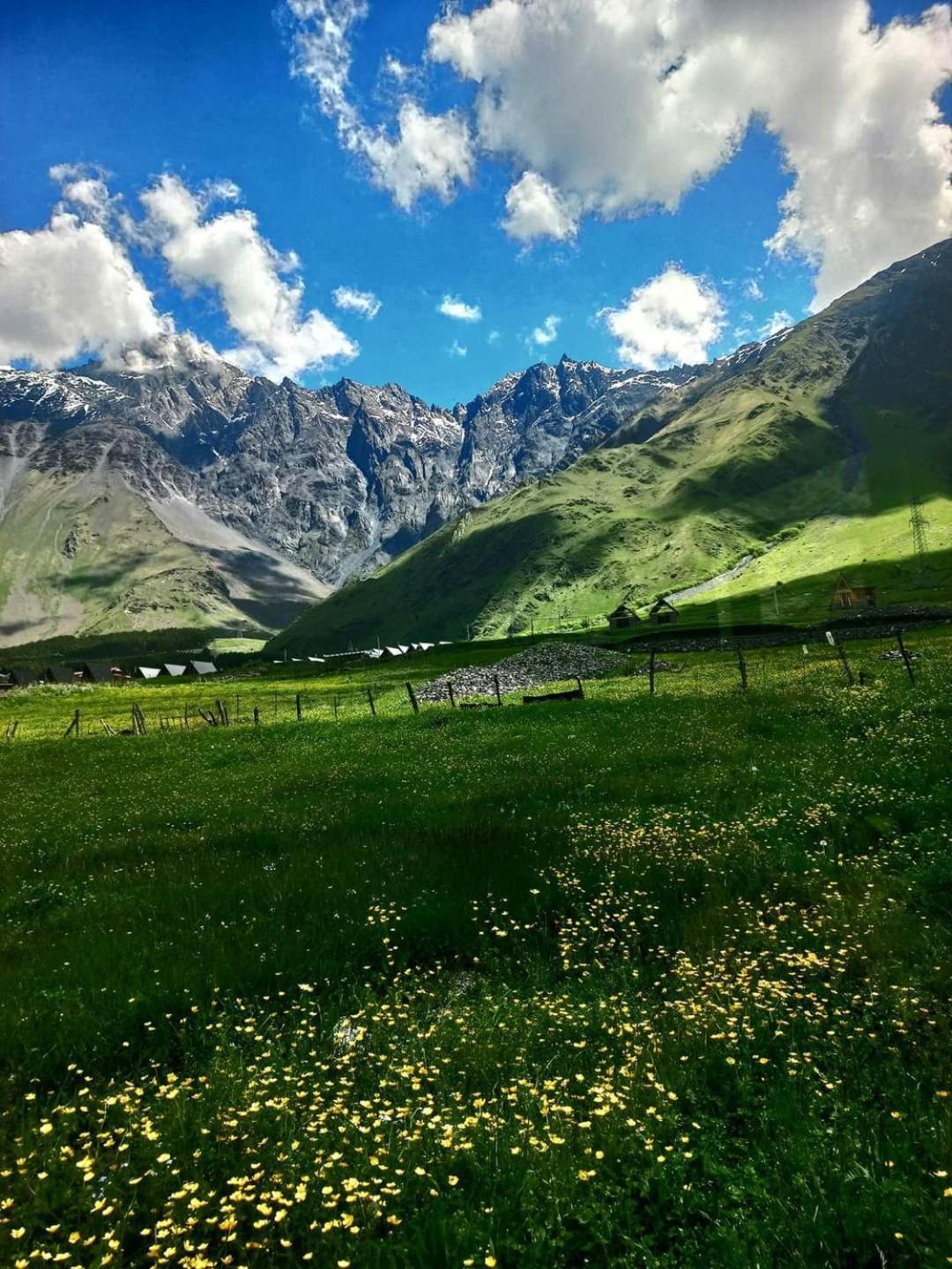 Same Cottage Kazbegi Exteriér fotografie